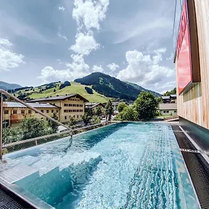 Thomsn-alpine Rock Aparthotel Saalbach-Hinterglemm